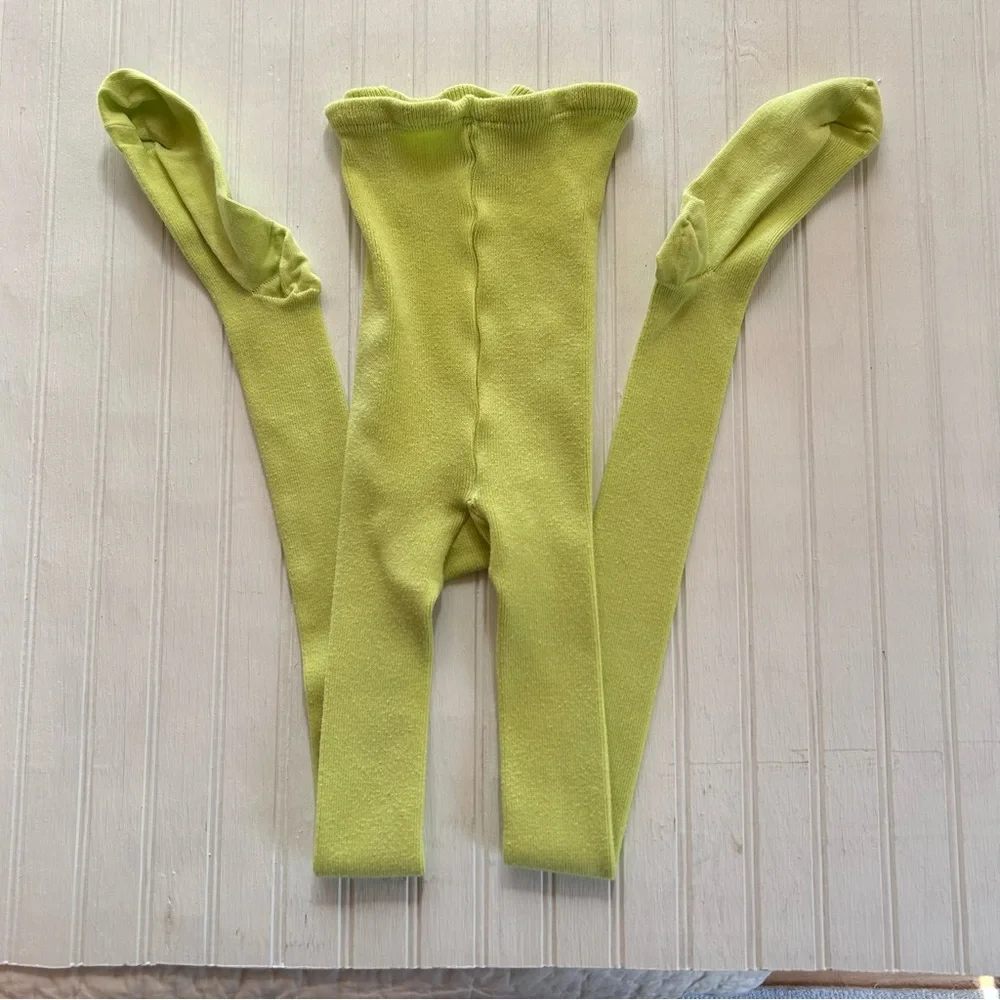 Hanna Andersson ~ Girl’s Spring Green Solid Color Footed Tights in size 150/ 12